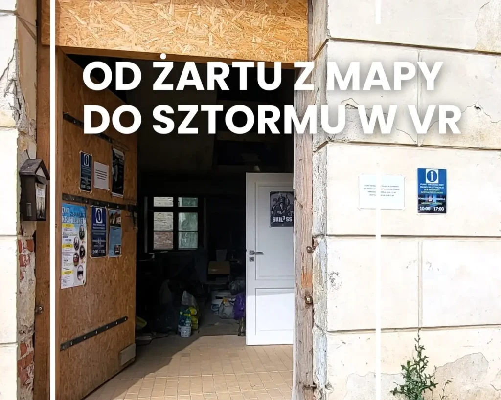 Wejście do pałacu w Sztynorcie i mała wystawa odkryta po drodze