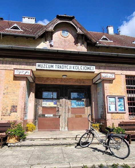 Mazurska Pętla Rowerowa 2023. Muzeum Tradycji Kolejowej w Węgorzewie na Mazurach